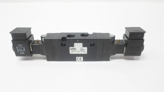 Parker Parker B562ada53c Pneumatic Solenoid Valve 120V-Ac 3/8In 150Psi product photo